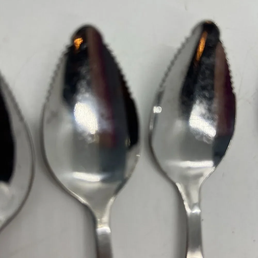 Unbranded serrated grapefruit